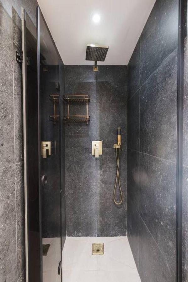 Zebbuga The Penthouse Suite 7 Luaran gambar